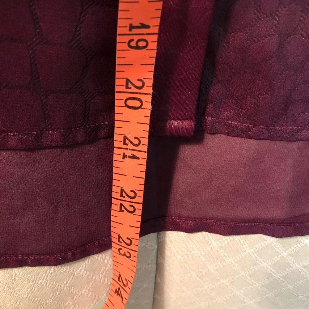Gianni Bini Purple Sheer Blouse Elegant Lightweight Top - Picture 4 of 12